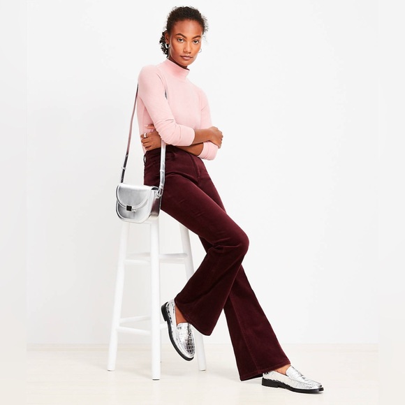 LOFT Pants - LOFT Slim Flare Pants in Velvet Red Raisin Size 27/4